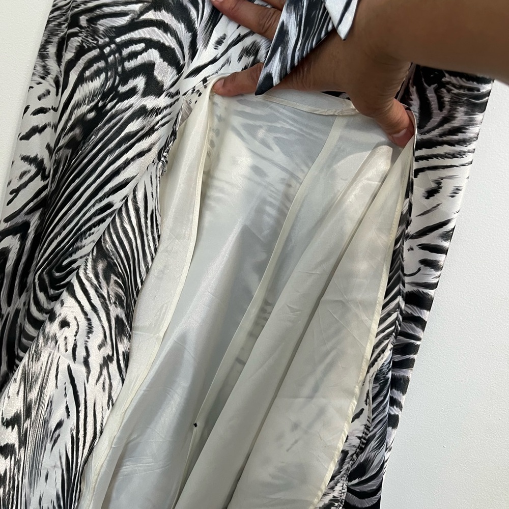 Silk Zebra Print Backless Dress - Picture 9 of 9